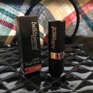 Bellapierre lipstick
